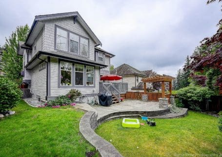 A Well Maintained Family Home in Port Moody, BC