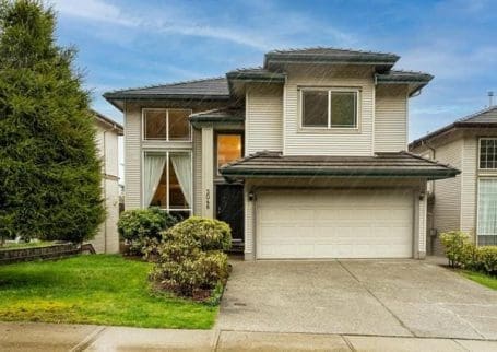 2 BR renovated walkout suite in Westwood Plateau